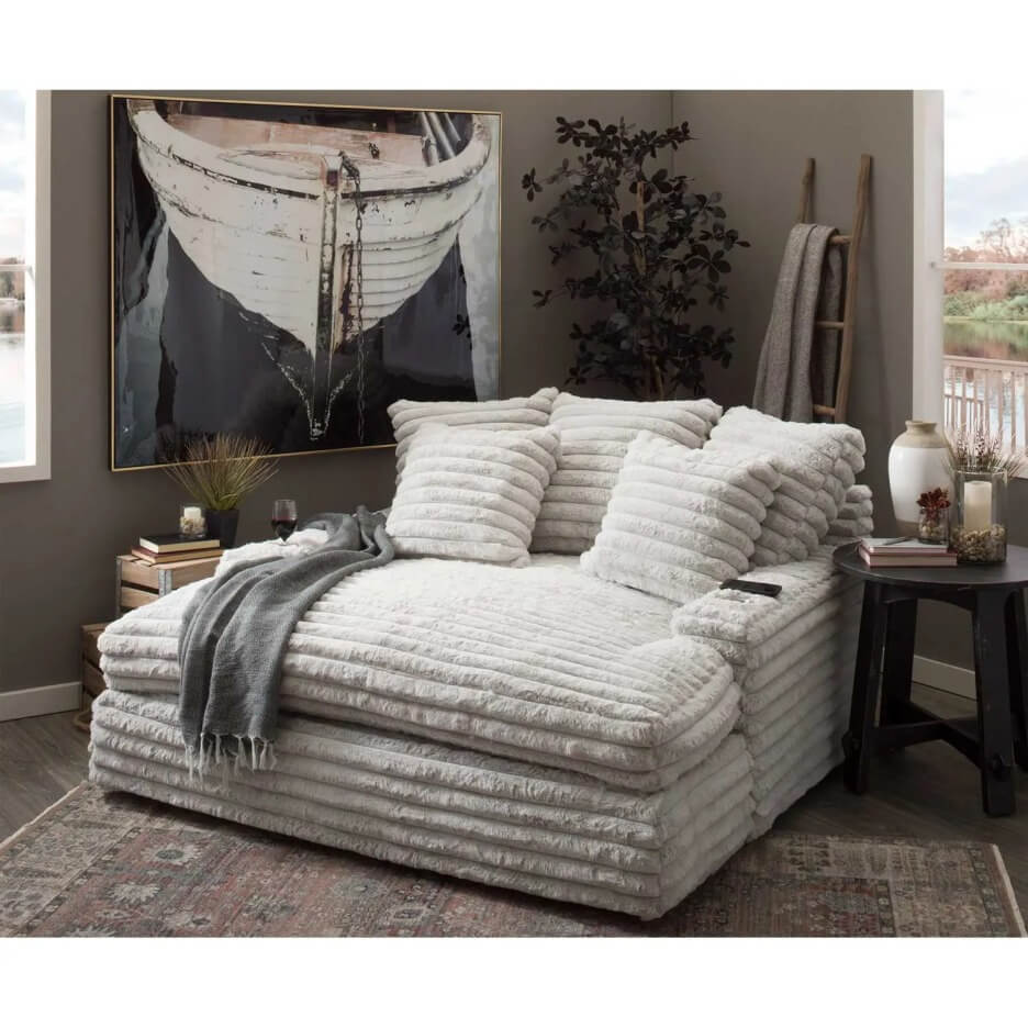 Nestle Chaise Lounge With Dual Cupholders And Charging Ports