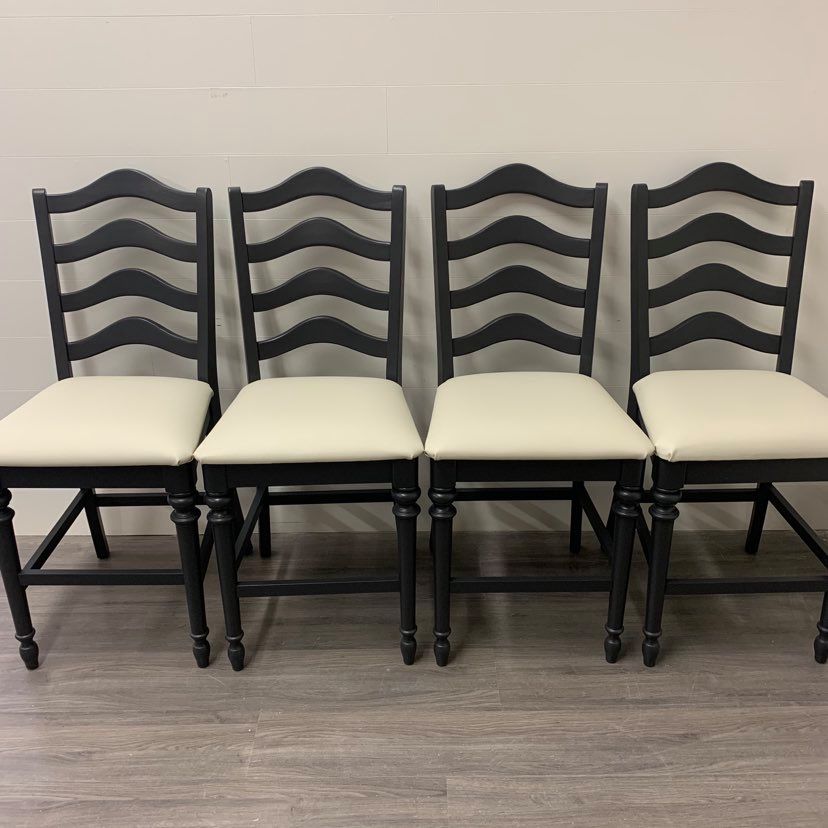 4 Cast Black Bar Stools