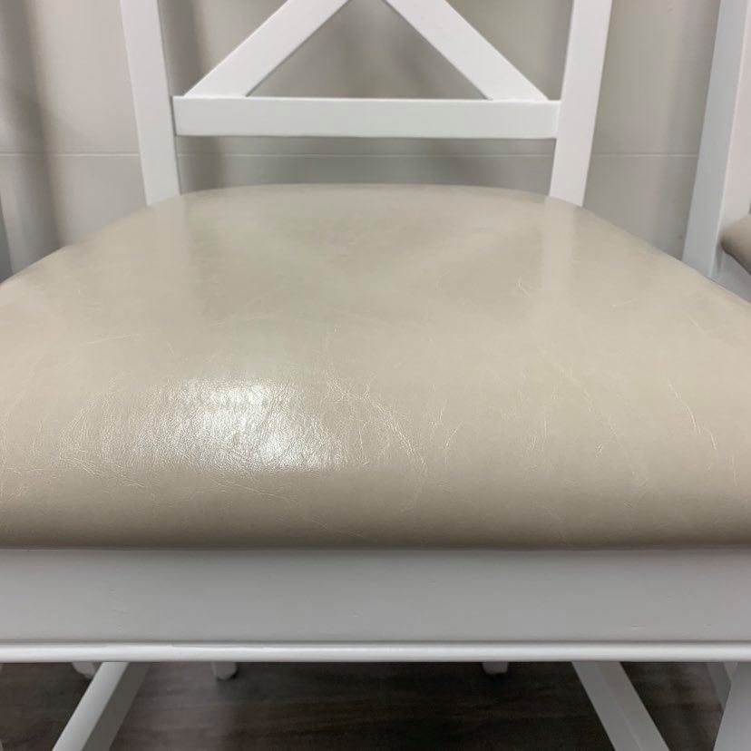 4 Crystal Mountain Counter Height Stools