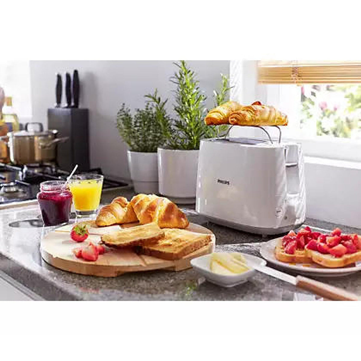 Refurbished Philips Two Slice Pop Up Toaster with Bun Warmer - HD2582/00