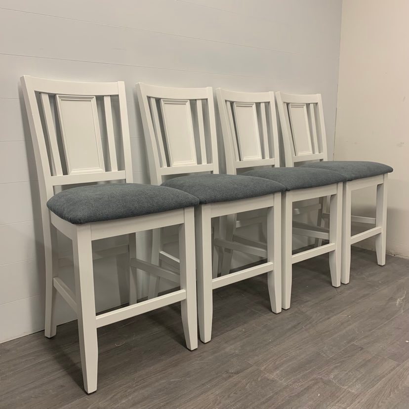 4 Little White Stools