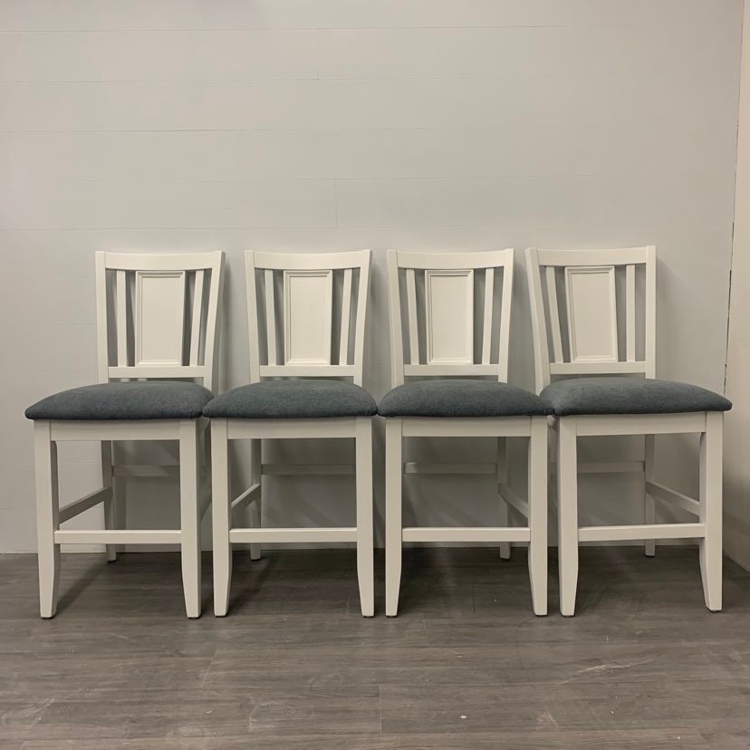 4 Little White Stools