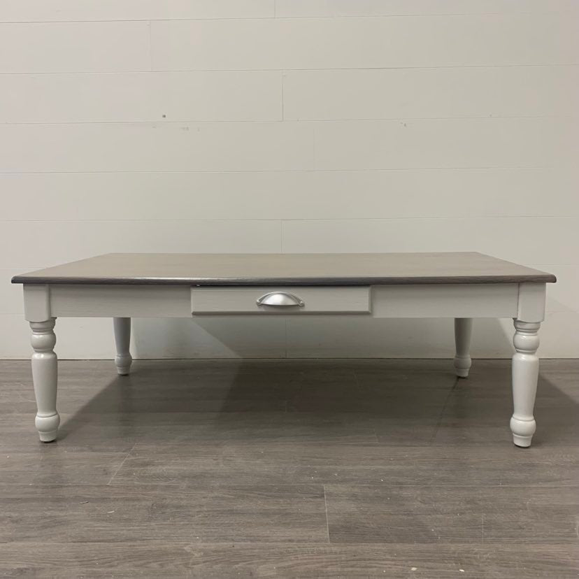 Country Farmhouse Style Coffee Table