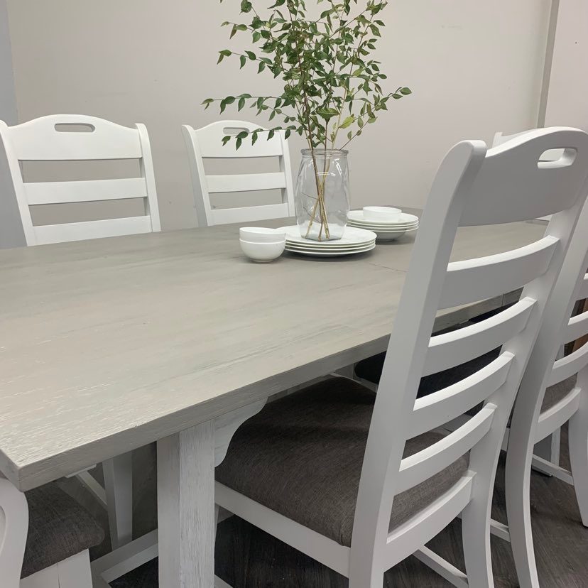 8 Piece farmhouse harvest dining set