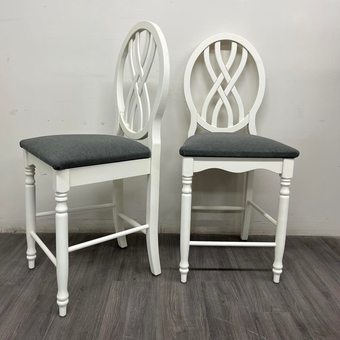 2 Counter Height Stools