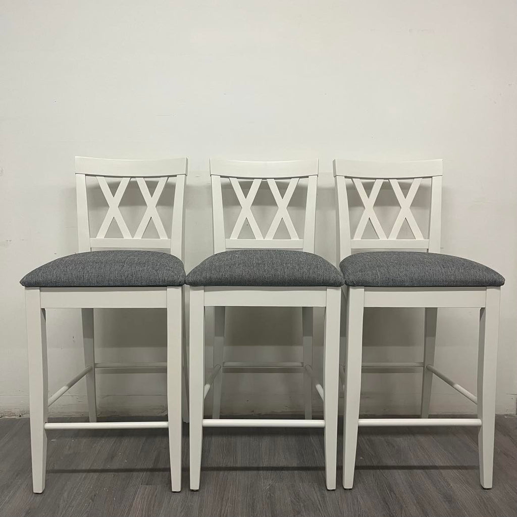 3 Counter Height Duramax Stools