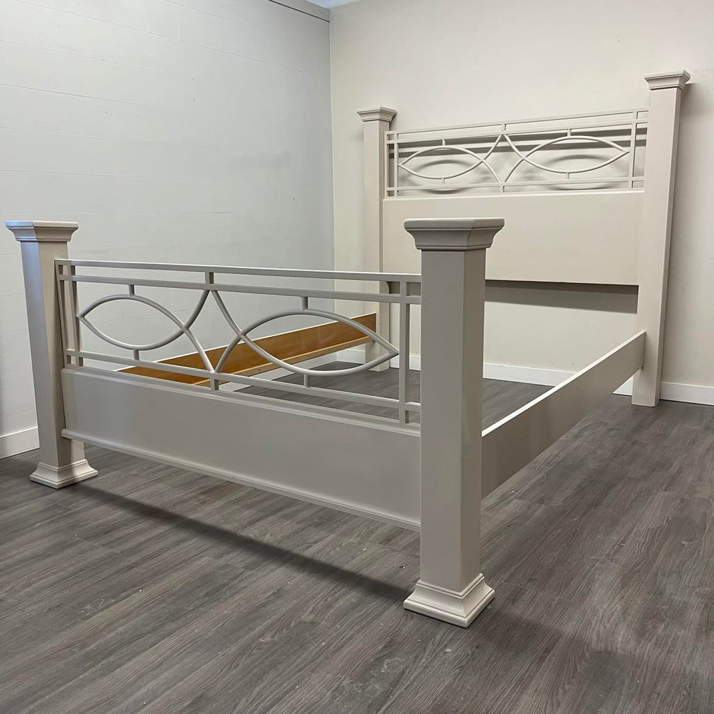 Sea Salt Queen Bed