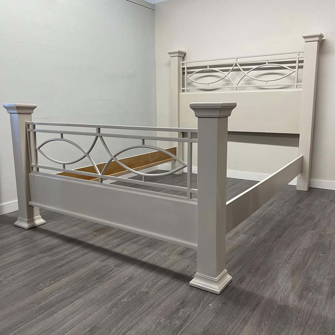 Sea Salt Queen Bed