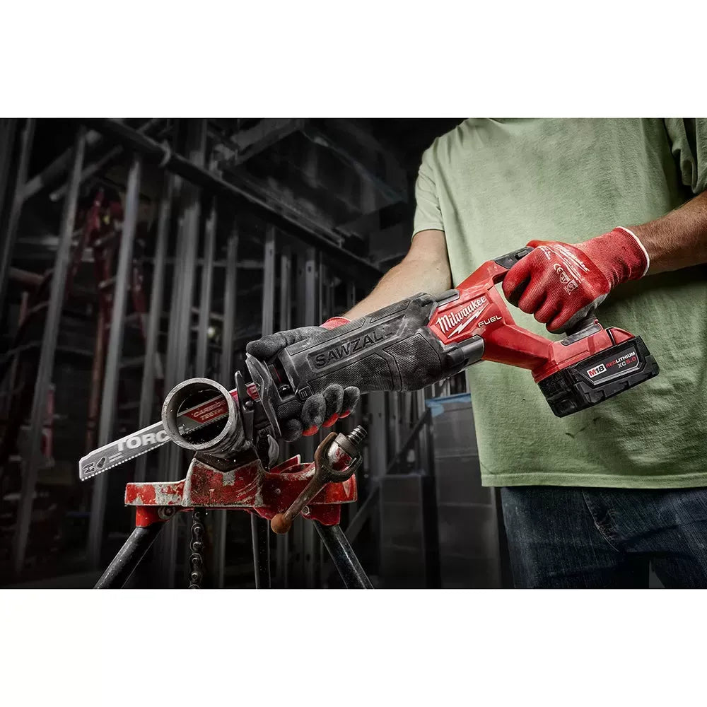 Milwaukee 2732-20 M18 FUEL 18V 7-1/4 Circular Saw w/ SAWZALL Reciprocating Saw
