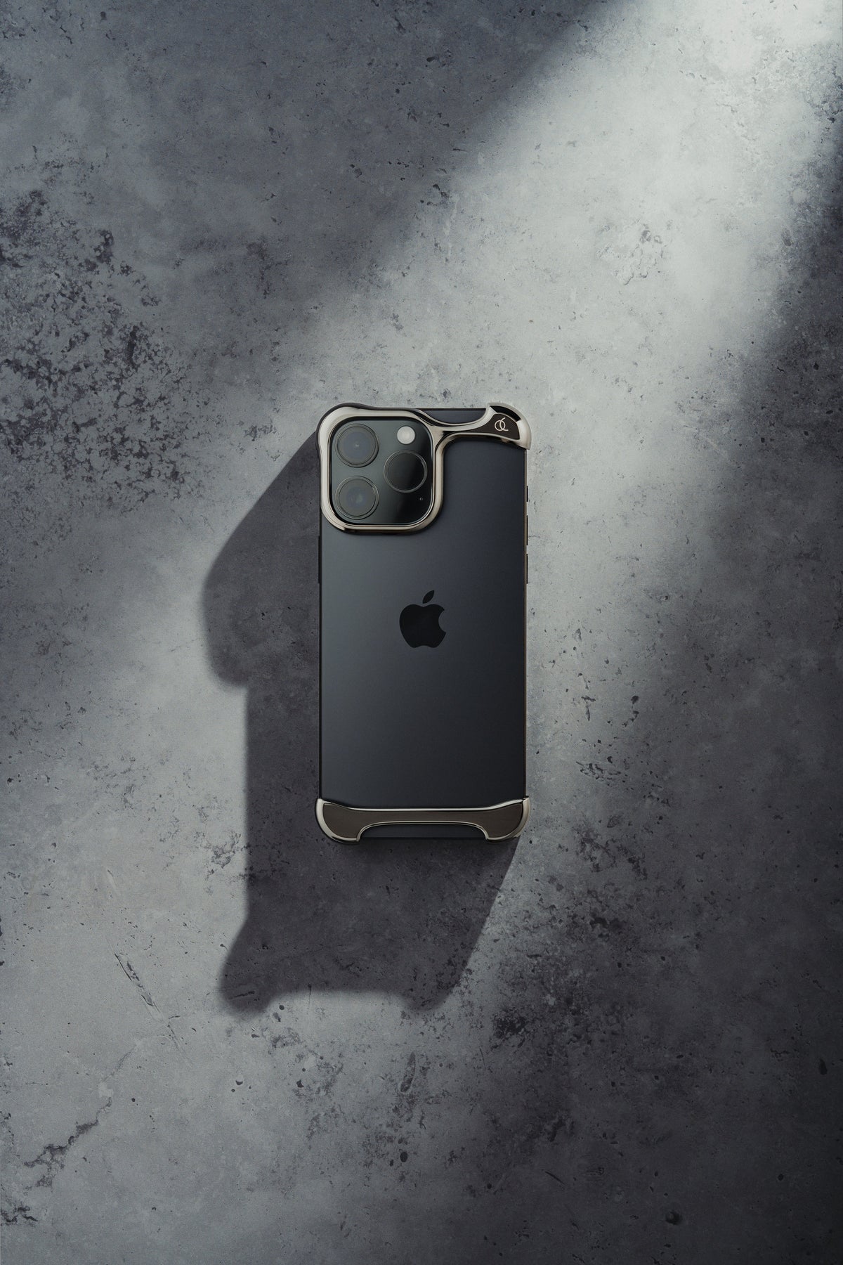 Arc Pulse for iPhone 16 Pro Max