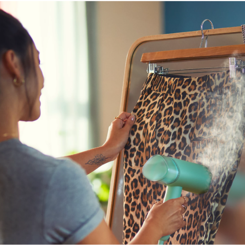 Philips Handheld Garment Steamer for Quick touch up - STH3010/70