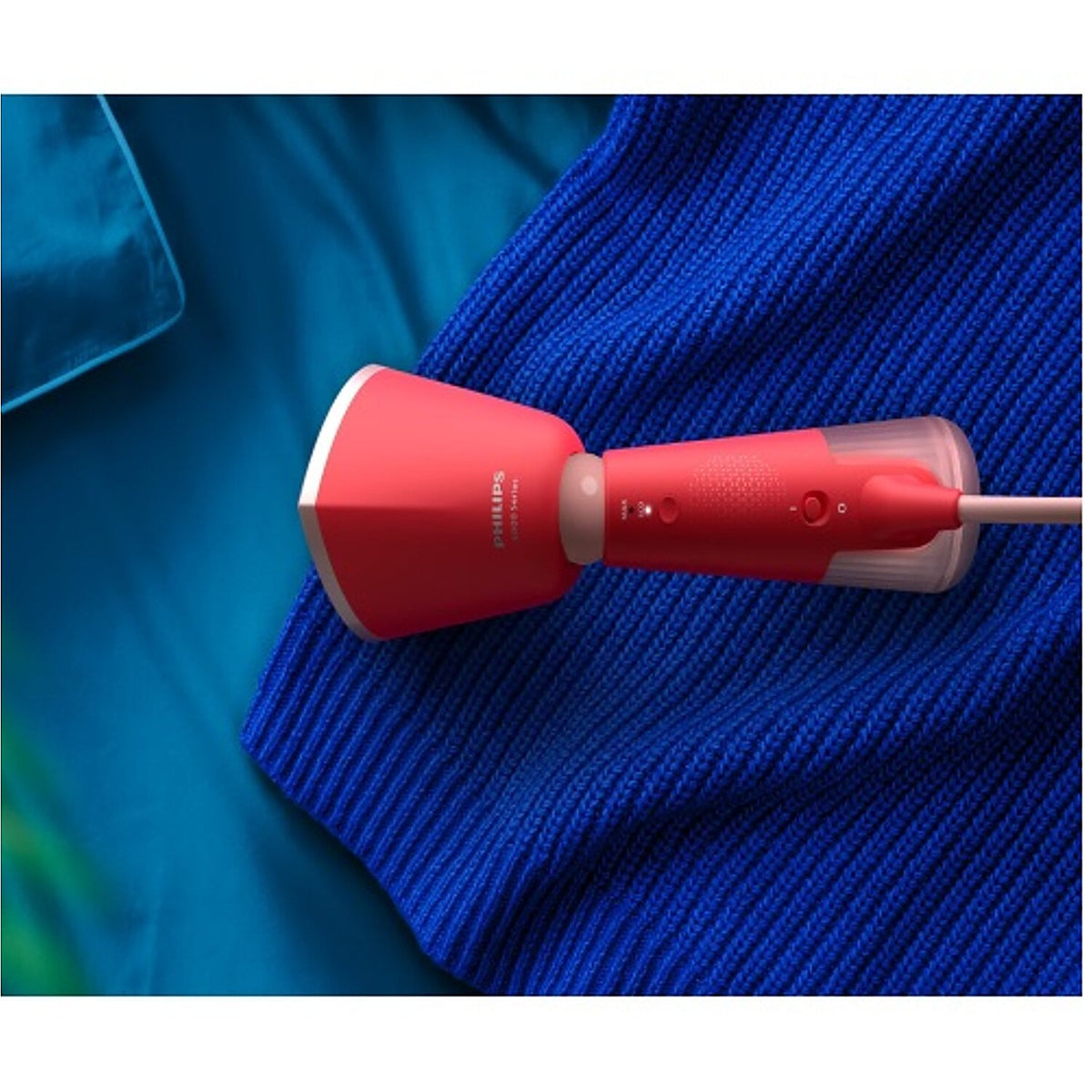 Philips 5000 series handheld steamer with lightweight design for effortless wrinkle removal - STH5020/40