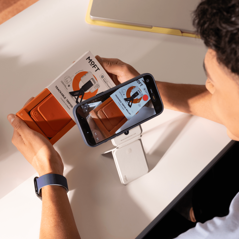 Trackable Tripod Wallet